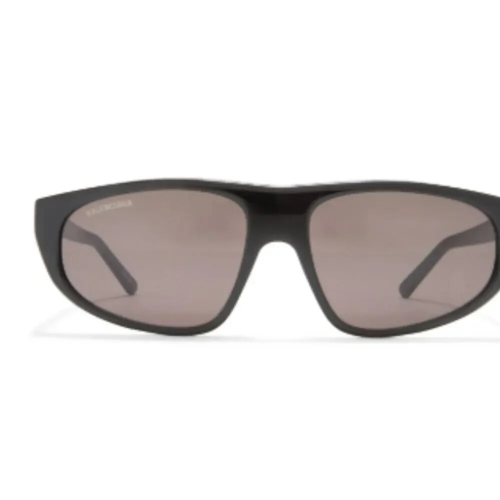 Balenciaga achieve bold